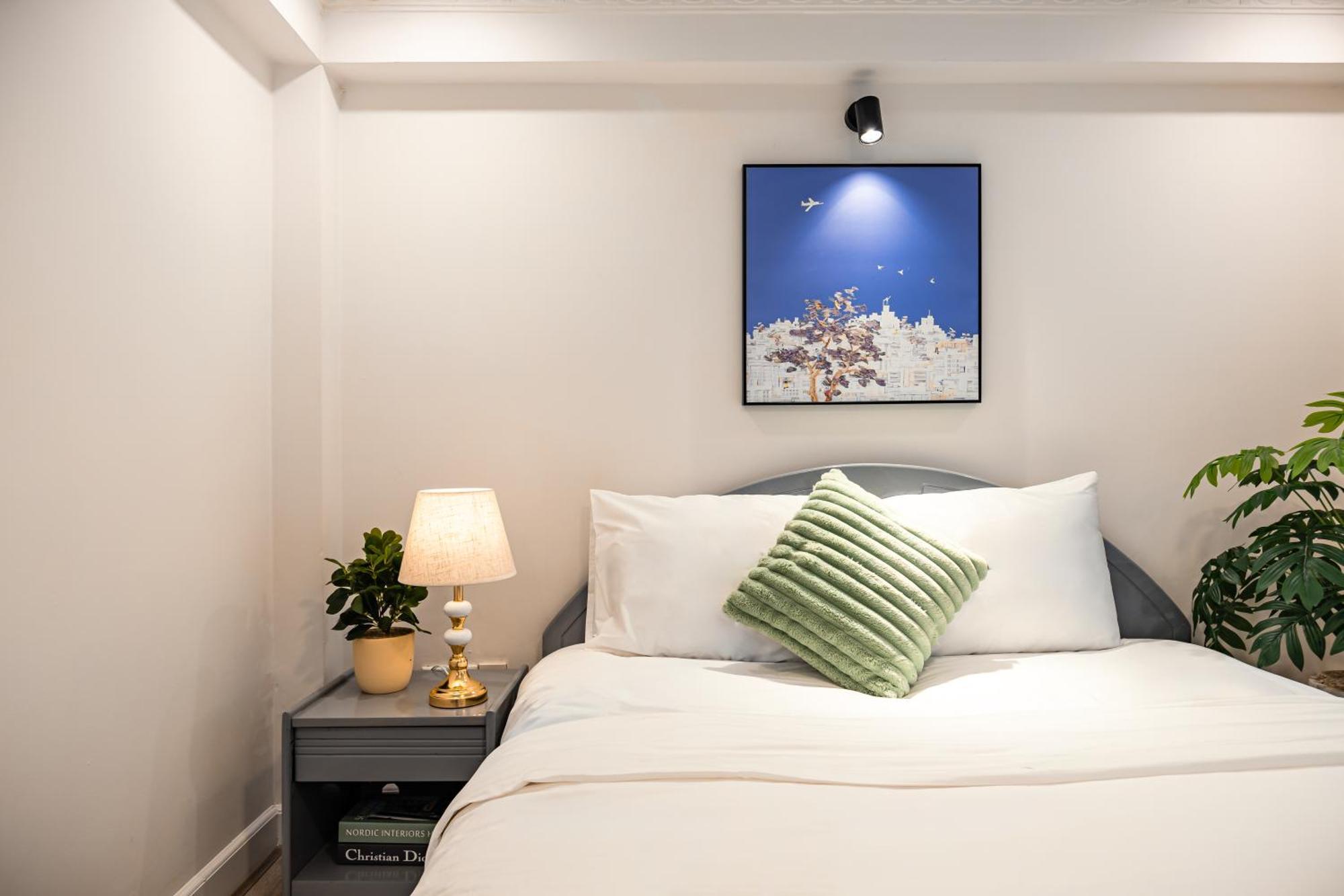 Entire 5bedroom House Saigon Quiet Alley In District 3